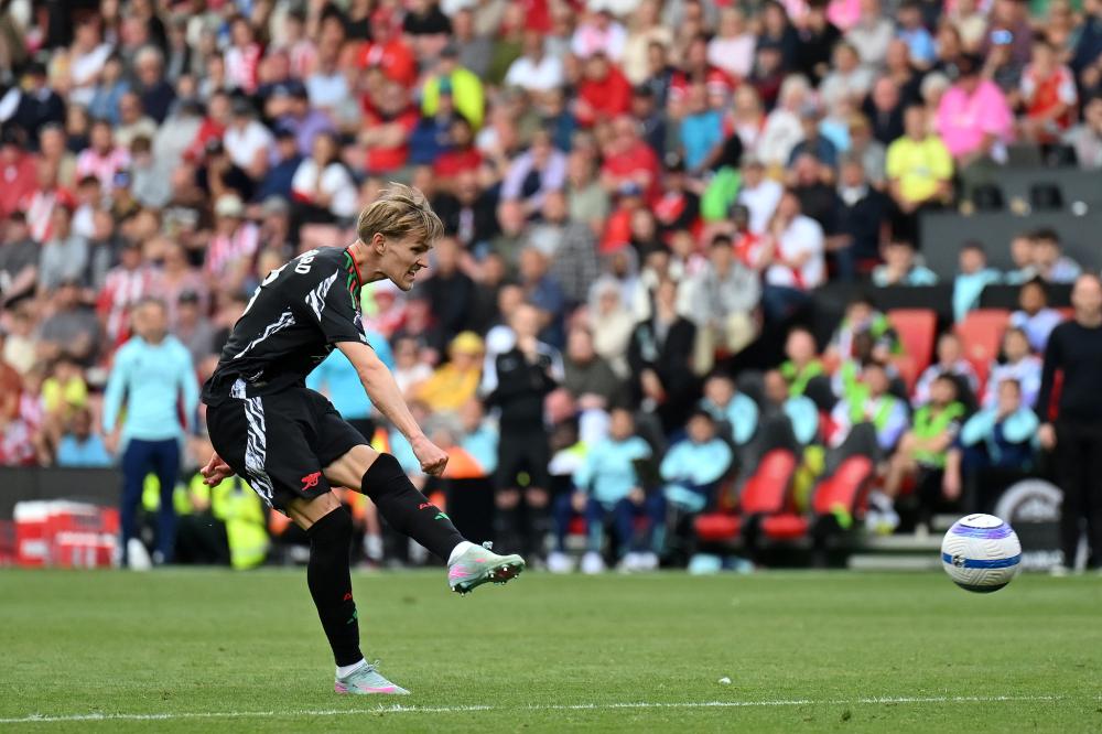 24+13+14！3双！4次了！200万啊！压哨签约，赚翻了啦